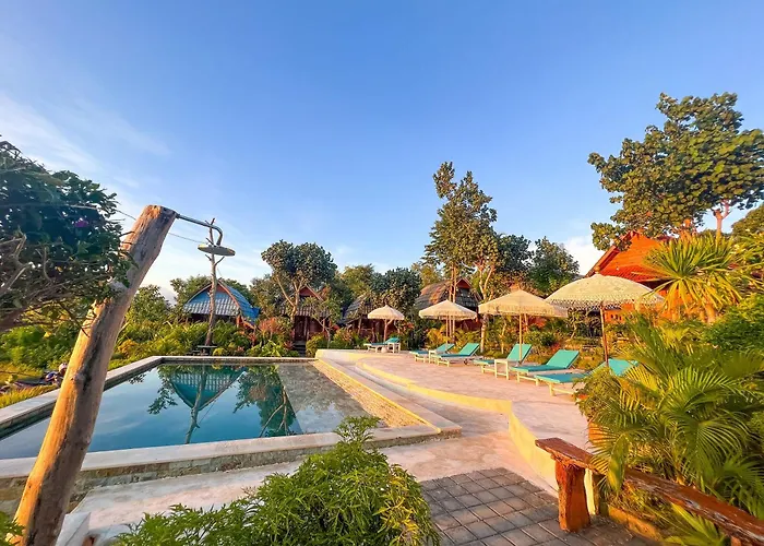 Hideout Sunset Hotel